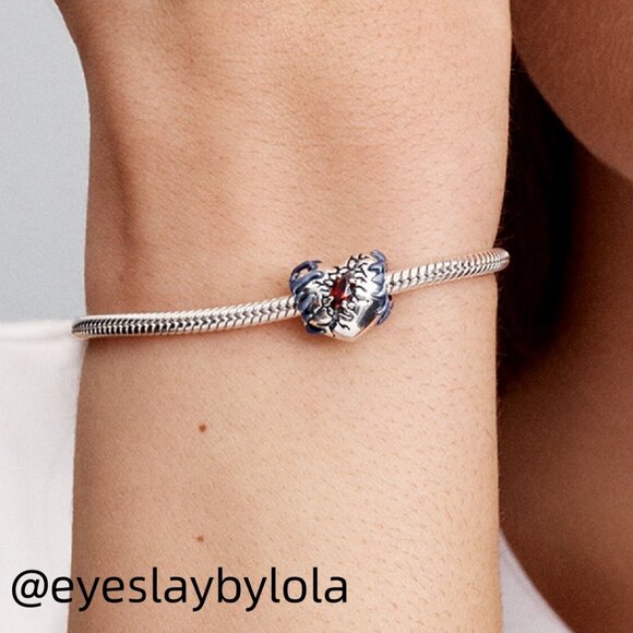 Pandora Stranger Things Glow-in-the-dark Heart Charm - Picture 2 of 7